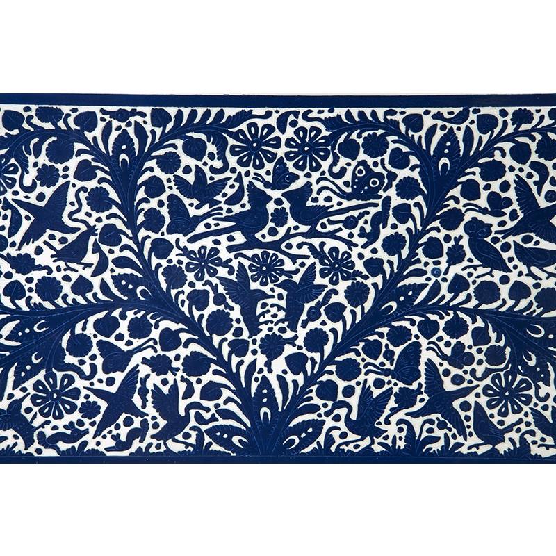 Baul con motivos de fauna y faenas del campo / Woodcarving Lacquer Mexican Folk Art