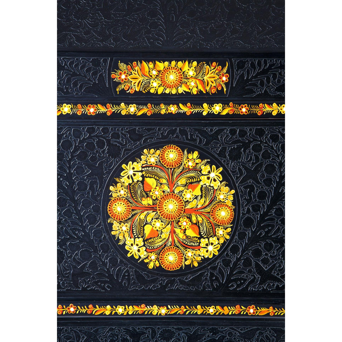Baul con motivos de flores / Woodcarving Lacquer Mexican Folk Art