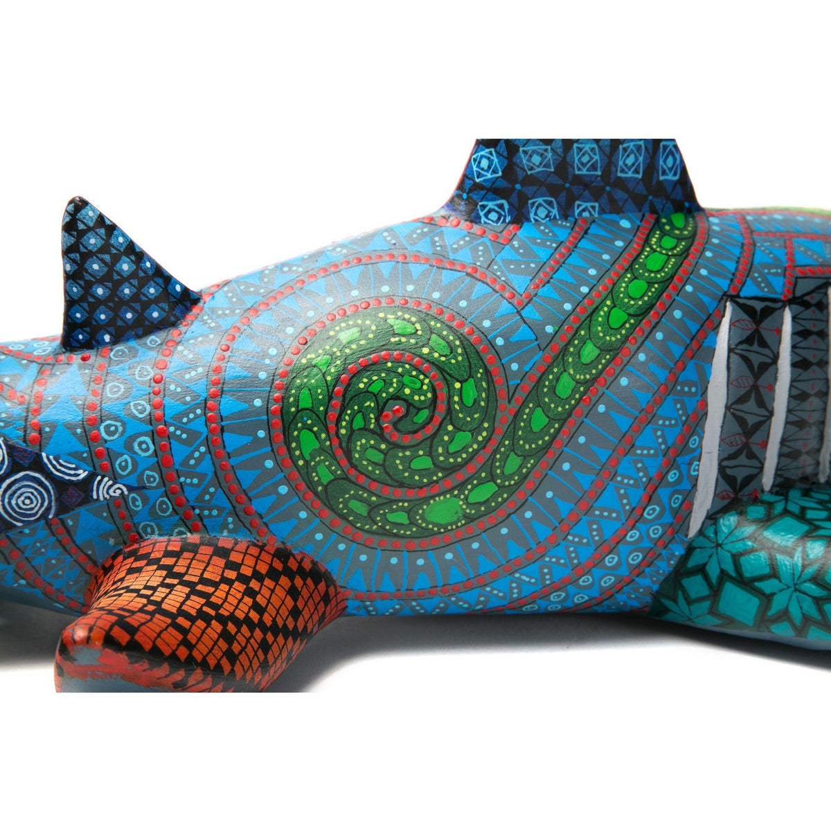 Tiburon Sonrisa / Woodcarving Alebrije Mexican Folk Art Sculpture