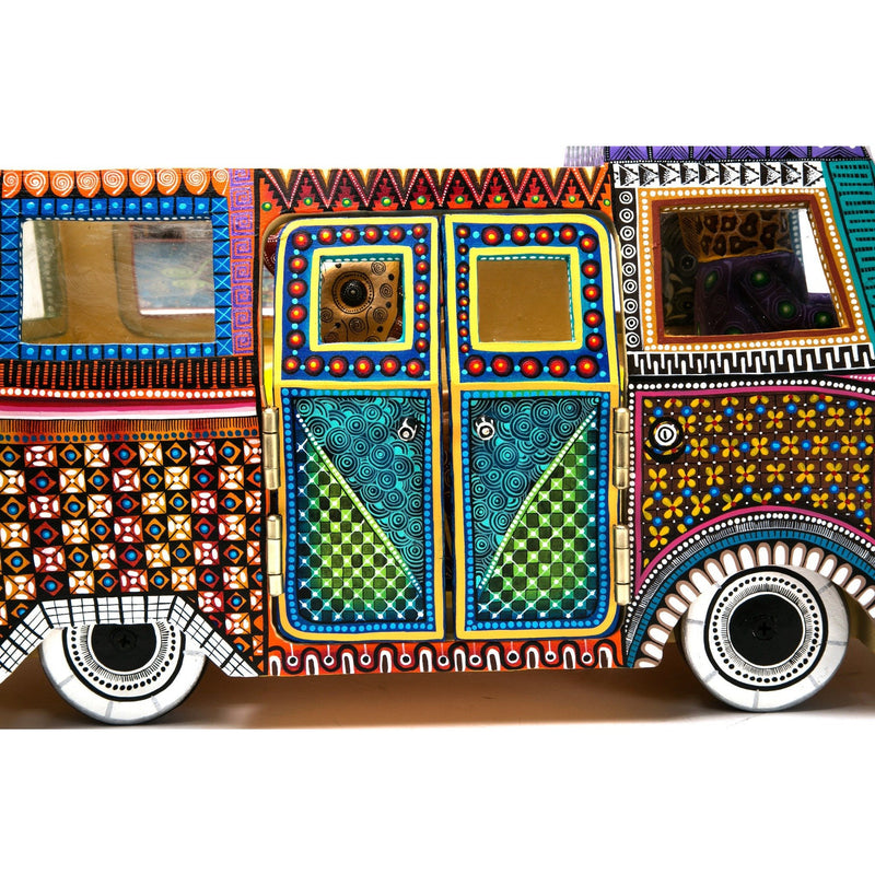Combi con Animales / Woodcarving Alebrije Mexican Folk Art Sculpture