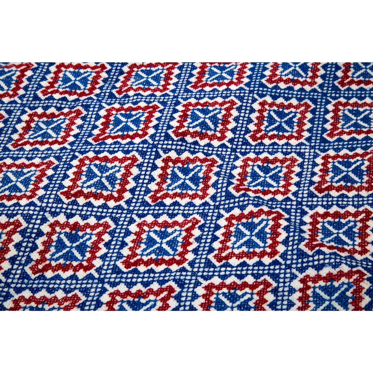Rebozo Blanco Bordado Rojo Azul / Textiles Mexican Folk Art Shawl