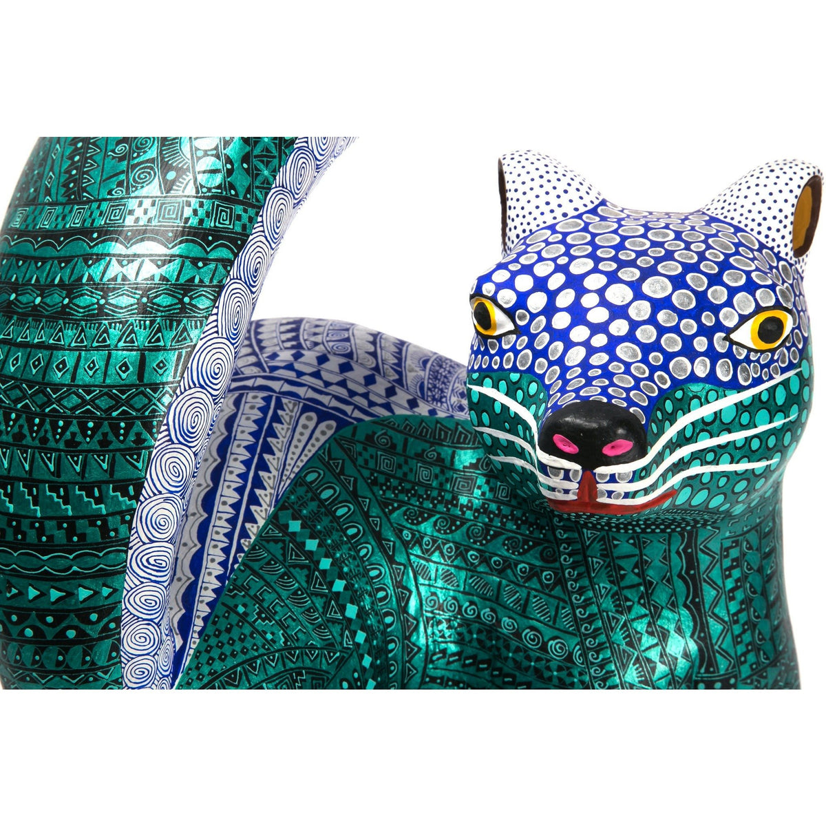 Mangosta / Woodcarving Alebrije Mexican Folk Art Sculpture