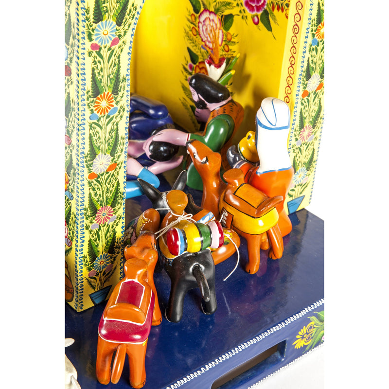 Nacimiento Temalacatzingo / Woodcarving Lacquer Mexican Folk Art Nativity