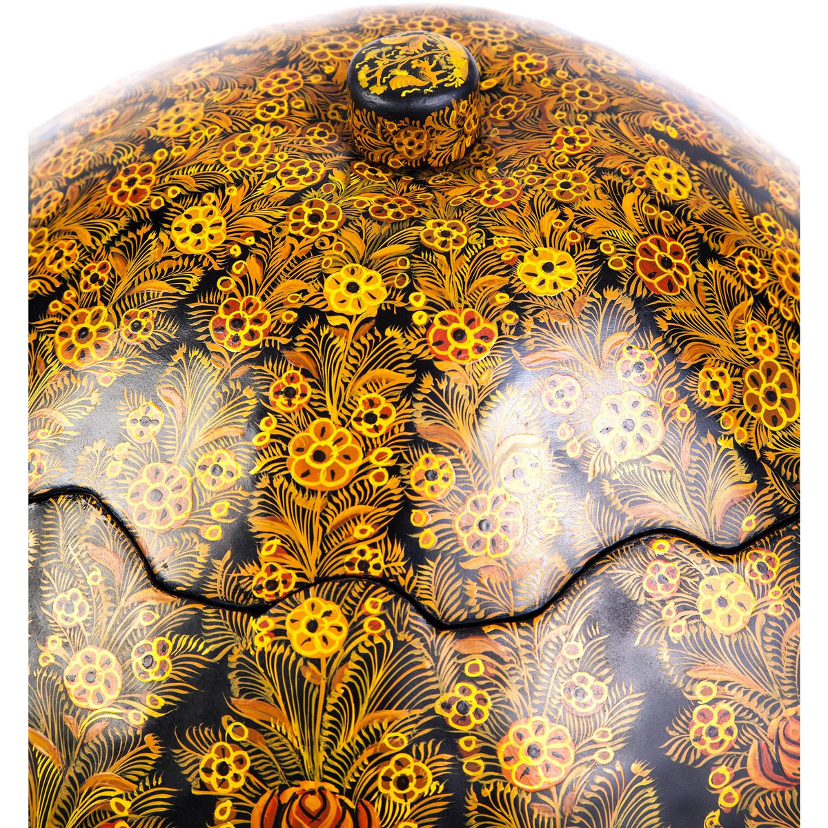Costurero Dorado en Ocre / Lacquer Mexican Folk Art