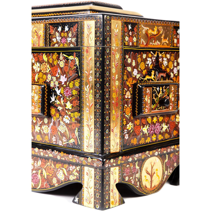 Caja Dorada / Woodcarving Lacquer Mexican Folk Art