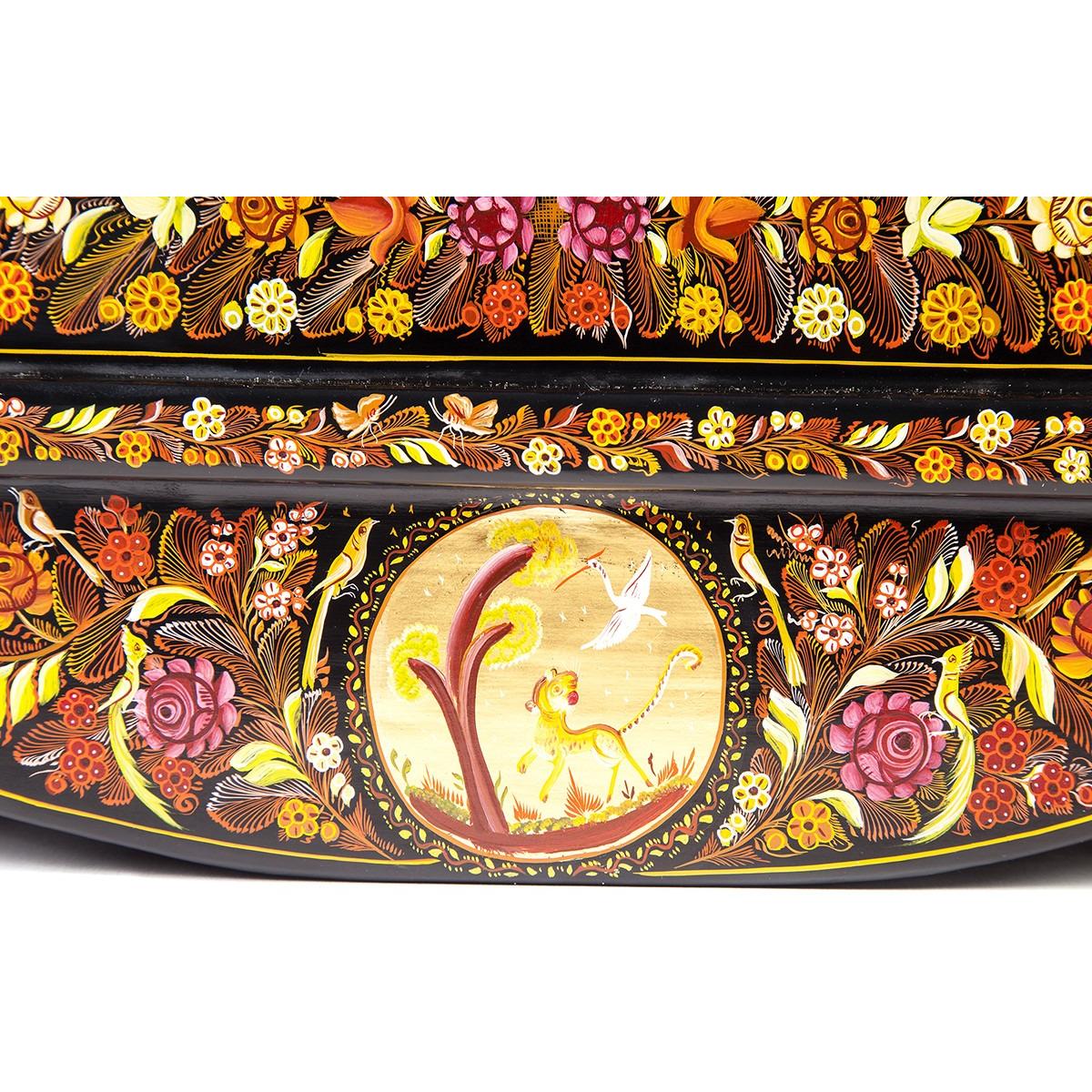 Caja Dorada / Woodcarving Lacquer Mexican Folk Art