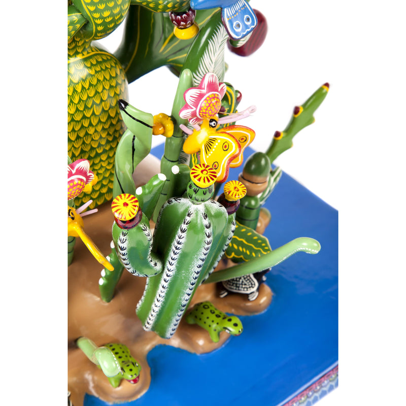 Escudo Nacional / Woodcarving Lacquer Mexican Folk Art
