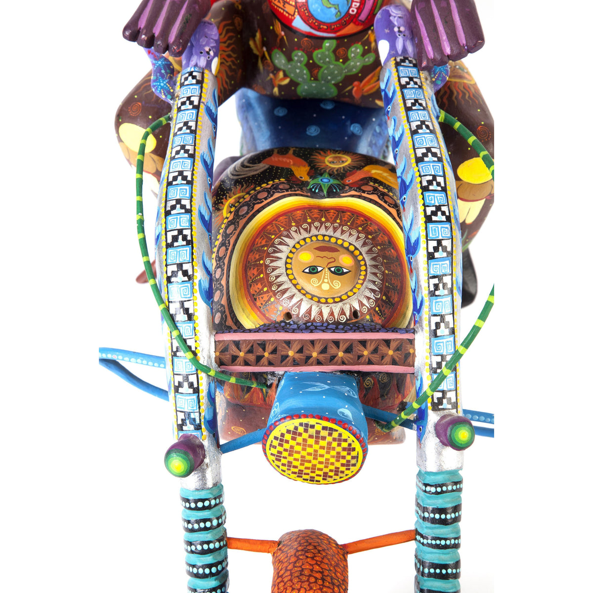 La Vuelta al Mundo / Woodcarving Alebrije Mexican Folk Art Sculpture