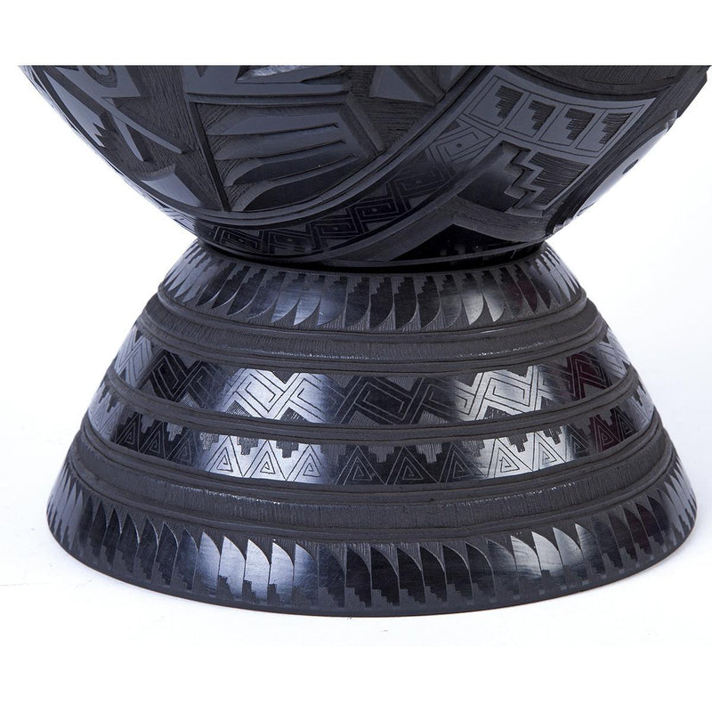 Belleza Nocturna / Ceramics Mexican Folk Art Mata Ortiz