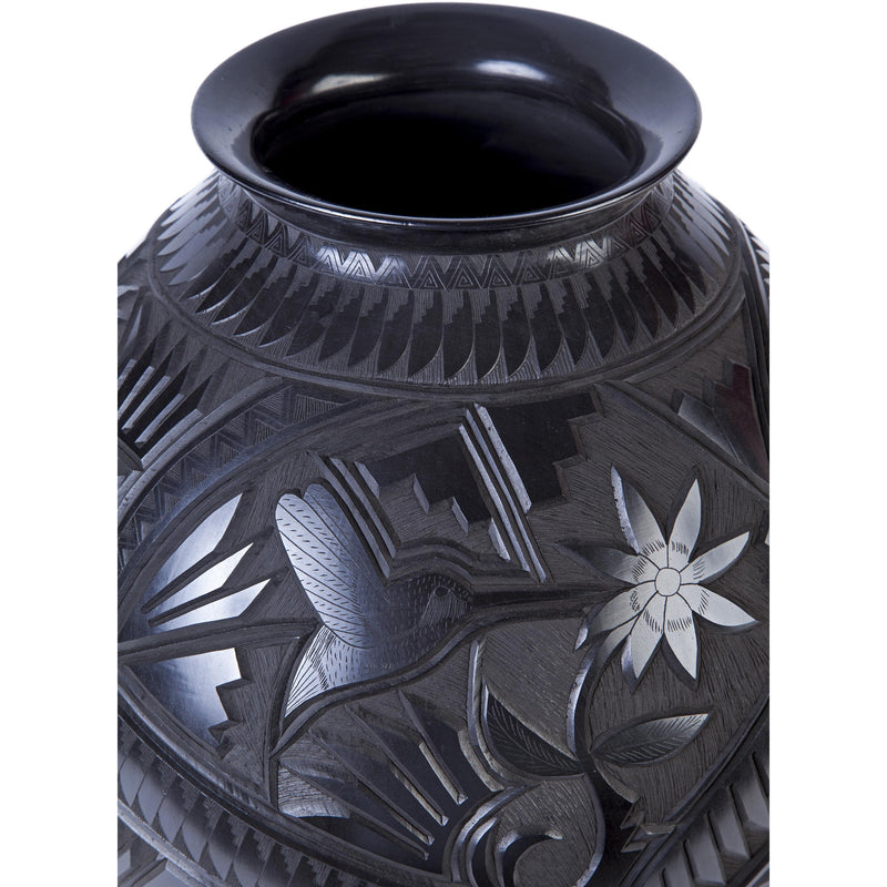 Belleza Nocturna / Ceramics Mexican Folk Art Mata Ortiz