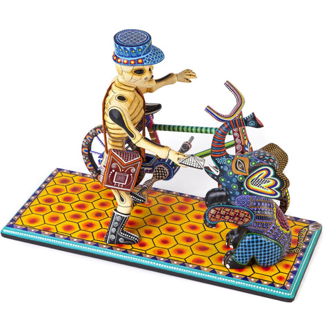 Cartero Calavera / Woodcarving Mexican Folk Art Sculpture