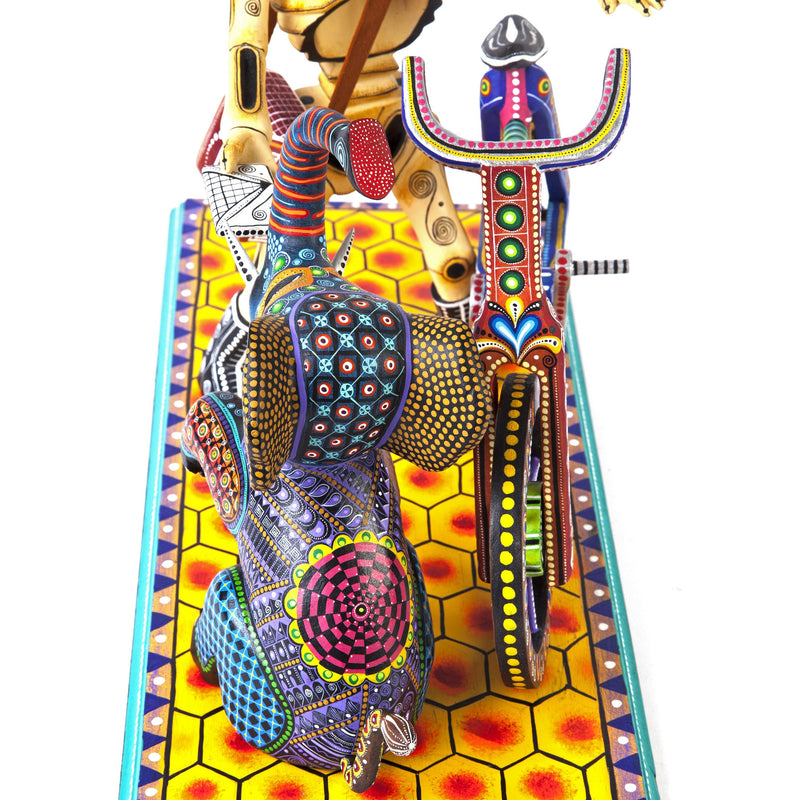 Cartero Calavera / Woodcarving Mexican Folk Art Sculpture