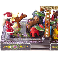 Santa Claus en el Nacimiento / Woodcarving Lacquer Mexican Folk Art Nativity