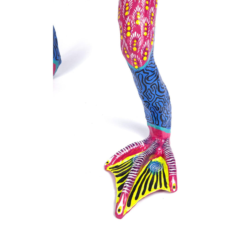 Alebrije / Mexican Folk Art Carton Sculpture