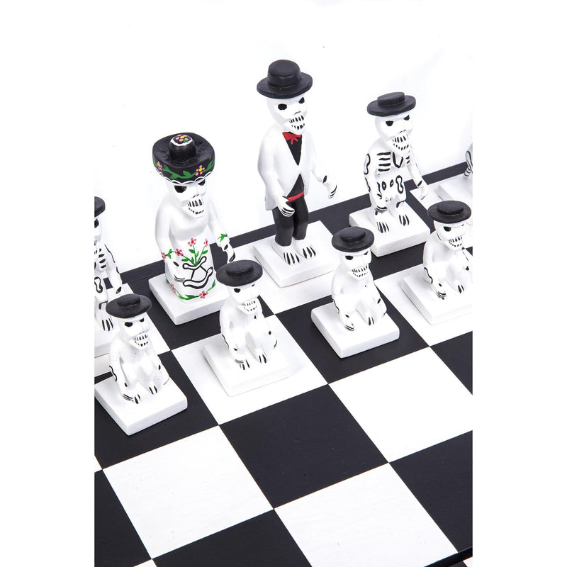 Ajedrez Dia de Muertos / Woodcarving Mexican Folk Art Chess