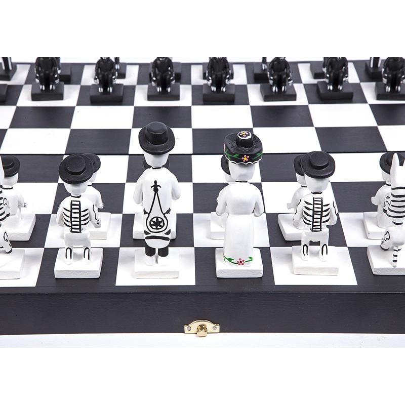Ajedrez Dia de Muertos / Woodcarving Mexican Folk Art Chess