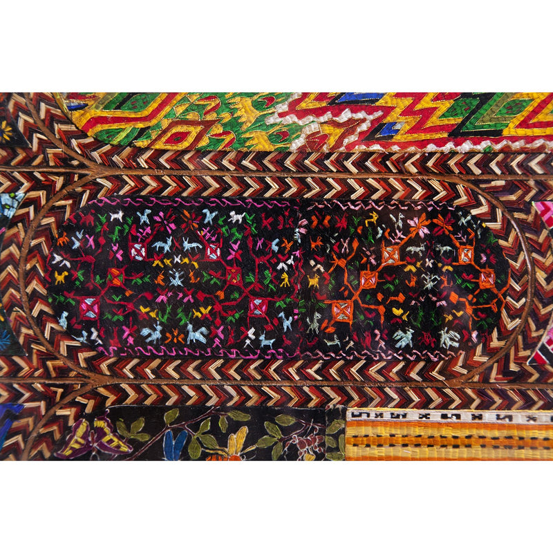 Dechado de Textiles Mexicanos / Mexican Folk Art Featherwork Frame