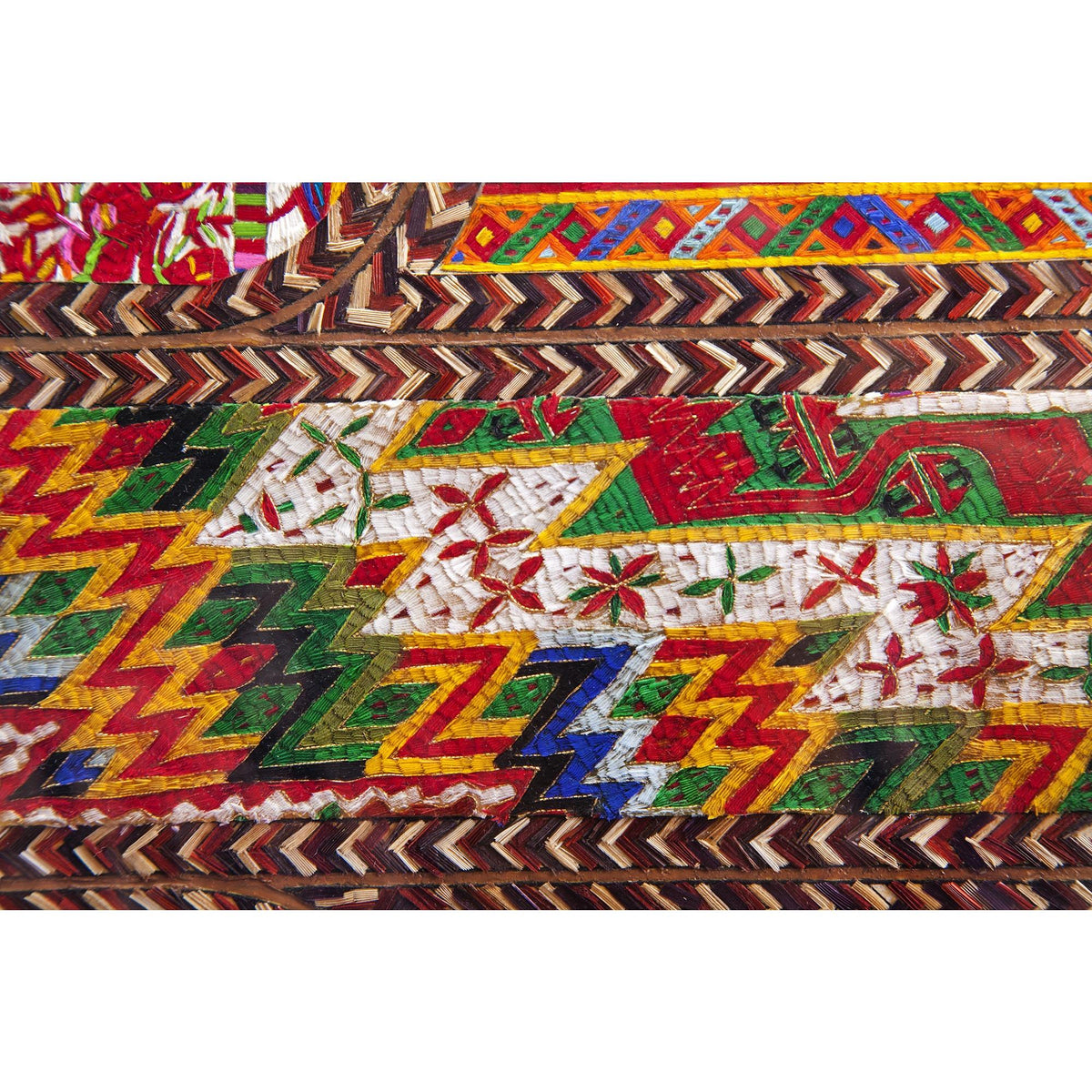 Dechado de Textiles Mexicanos / Mexican Folk Art Featherwork Frame