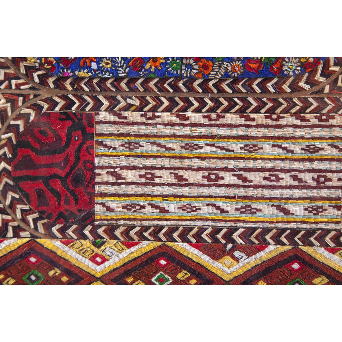 Dechado de Textiles Mexicanos / Mexican Folk Art Featherwork Frame