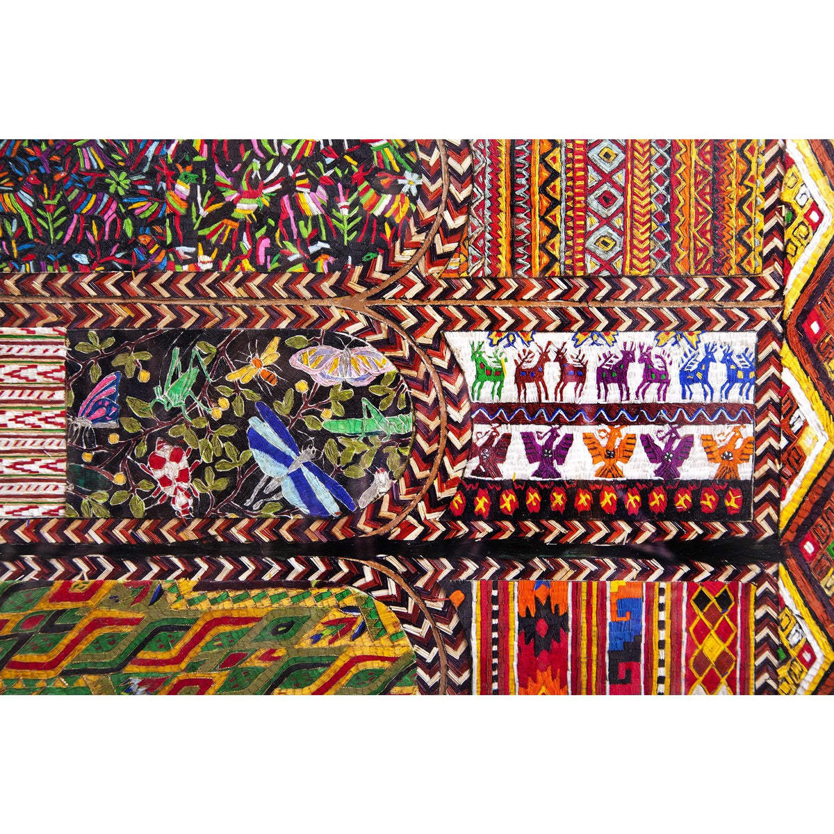 Dechado de Textiles Mexicanos / Mexican Folk Art Featherwork Frame