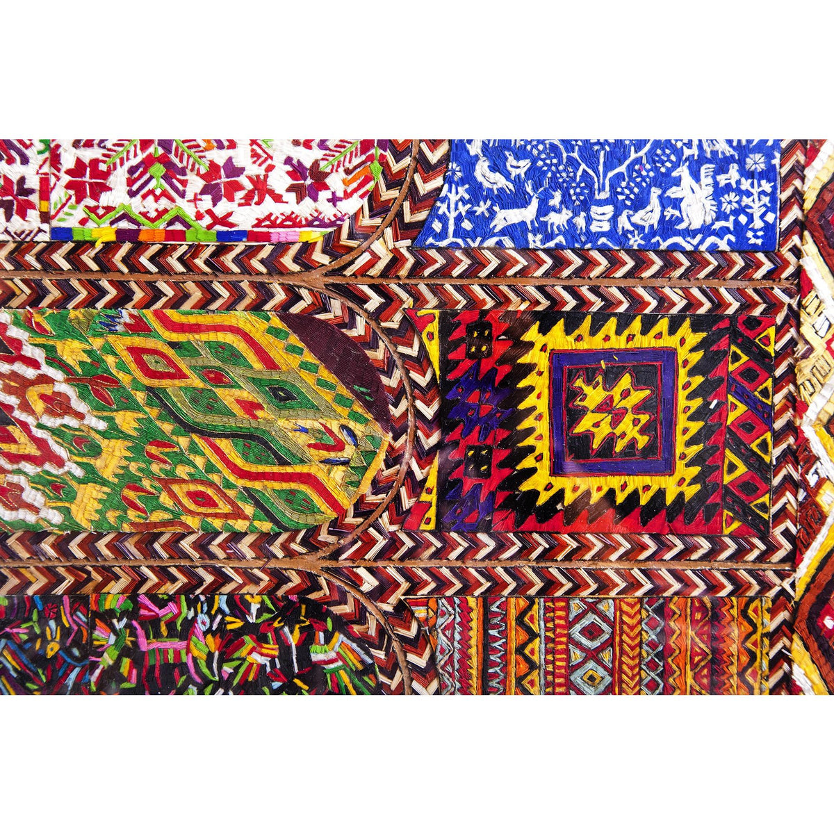 Dechado de Textiles Mexicanos / Mexican Folk Art Featherwork Frame