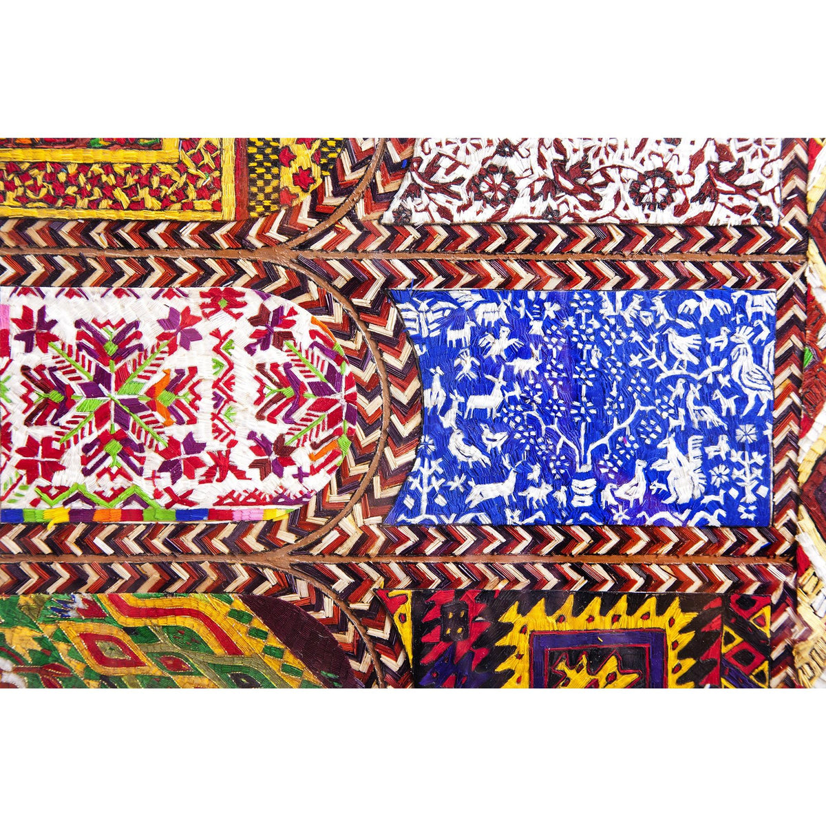 Dechado de Textiles Mexicanos / Mexican Folk Art Featherwork Frame