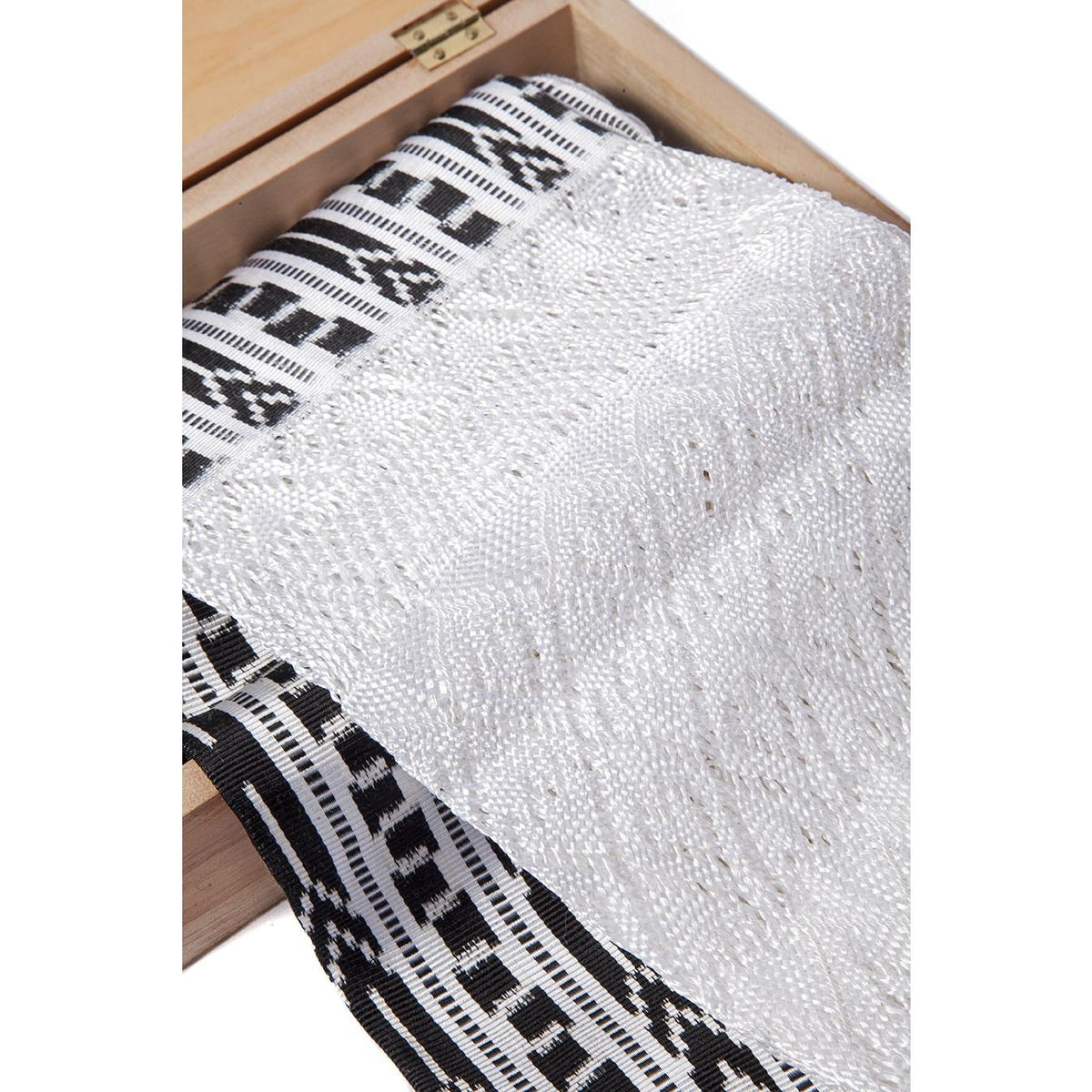Rebozo Corazones y Rosas / Textiles Mexican Folk Art Shawl