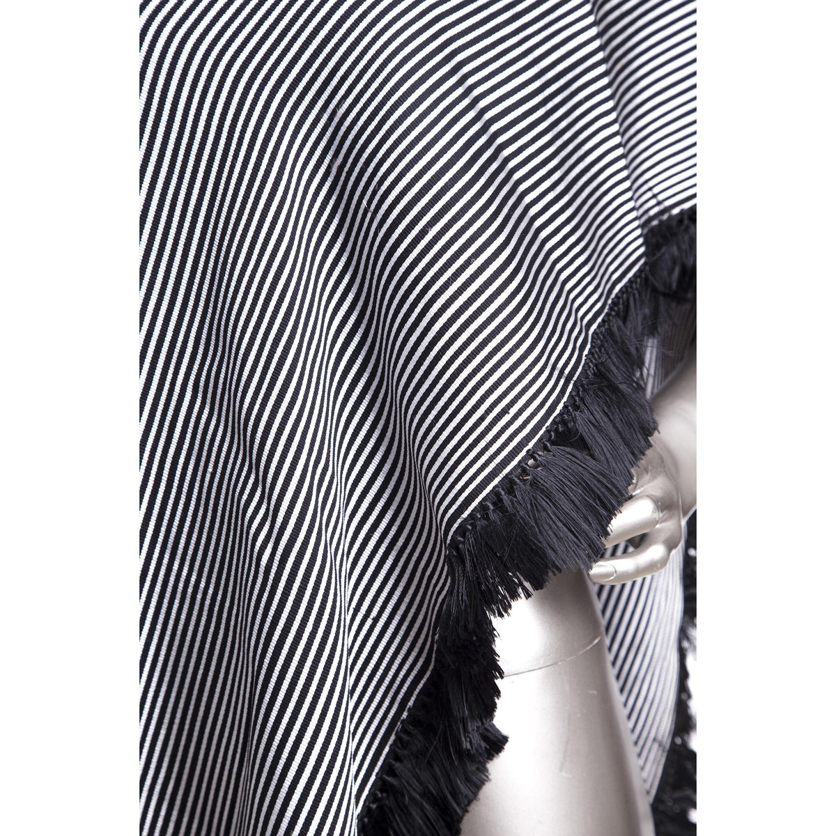 Rebozo Rayado Negro y Blanco con Plumas / Textiles Mexican Folk Art Shawl